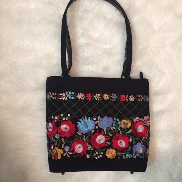 Small Embroidered Handbag - Picture 2 of 6